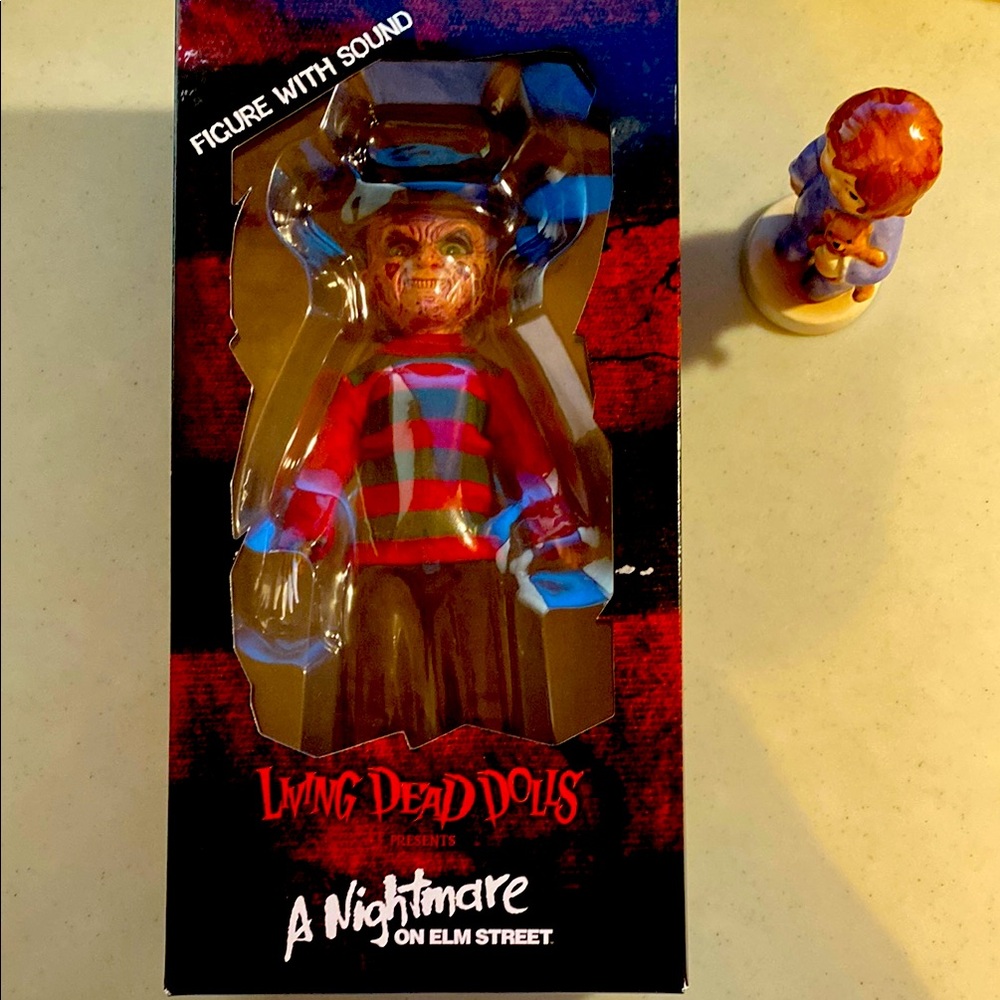 Living Dead Dolls A Nightmare on Elm Street Freddy Krueger